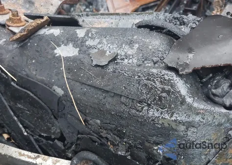 2004 Cadillac Deville Standard z USA, uszkodzony, nr VIN 1GEEH00Y94U500149